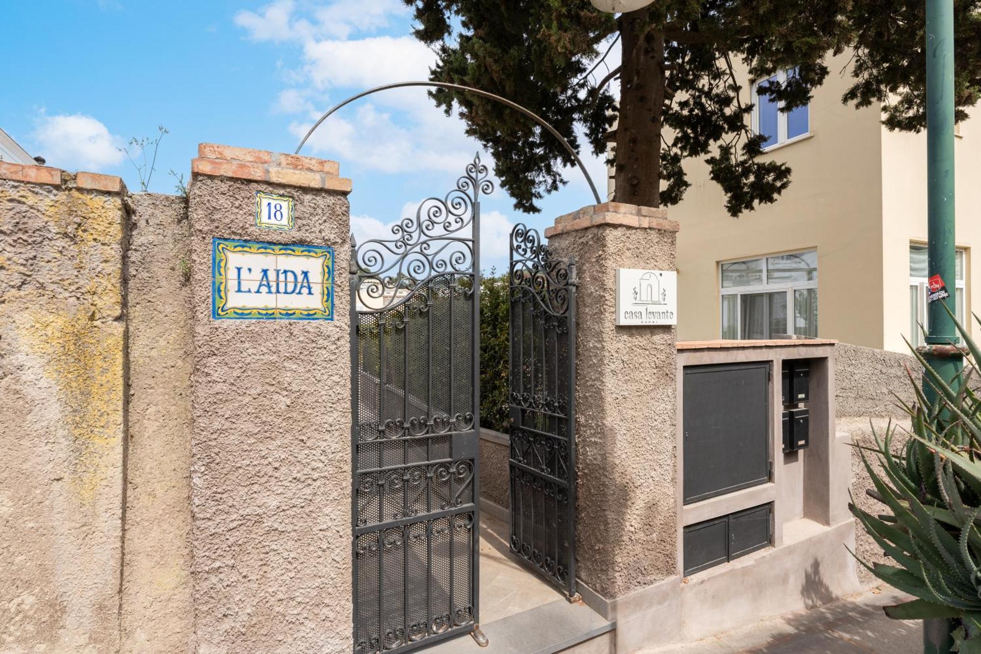 Casa Levante Luxury Apartments Капри Екстериор снимка